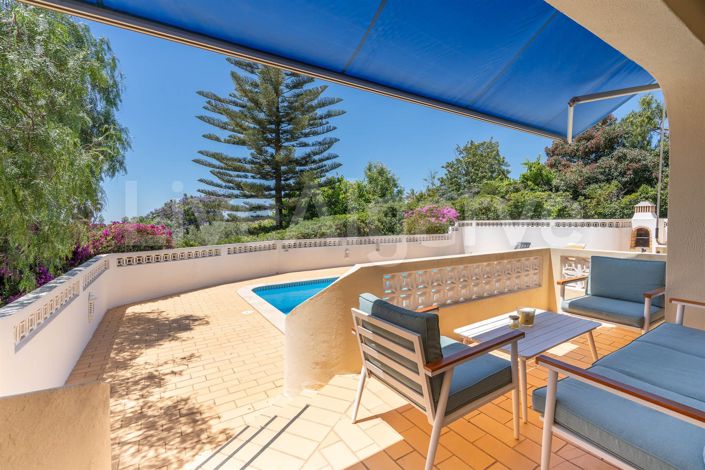 Image No.16-4 Bed House for sale