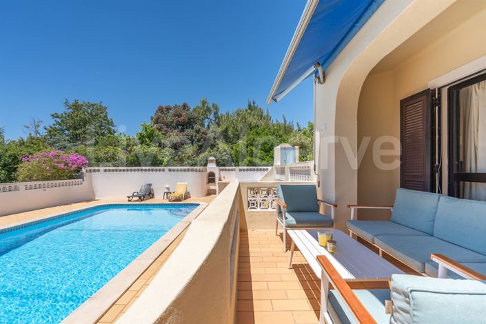 Image No.17-4 Bed House for sale