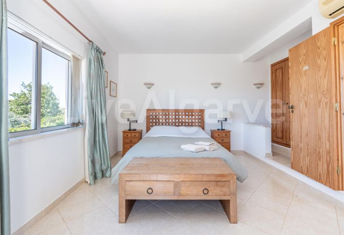 Image No.38-4 Bed House for sale