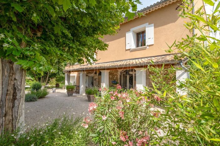 Image No.2-4 Bed House for sale