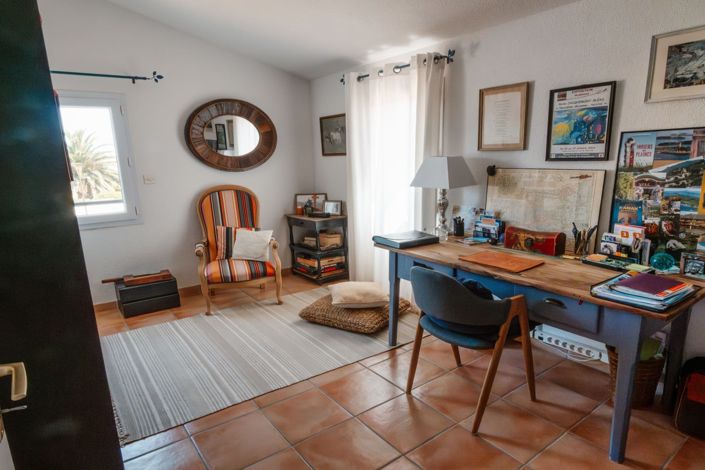 Image No.13-4 Bed House for sale