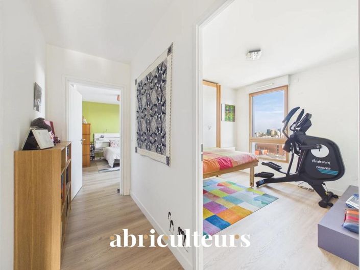 Image No.15-3 Bed Apartment for sale
