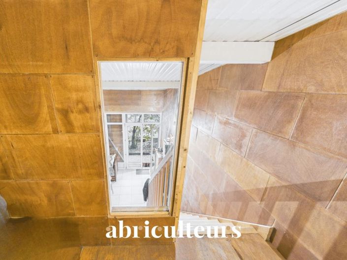 Image No.17-5 Bed House for sale