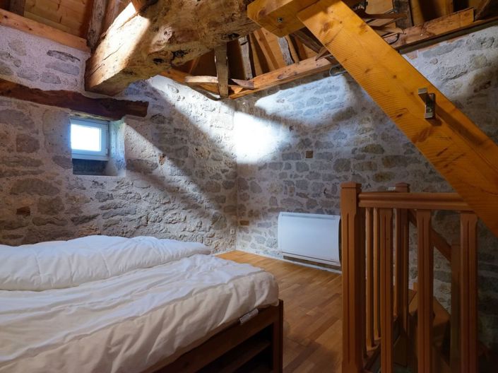 Image No.18-7 Bed House for sale