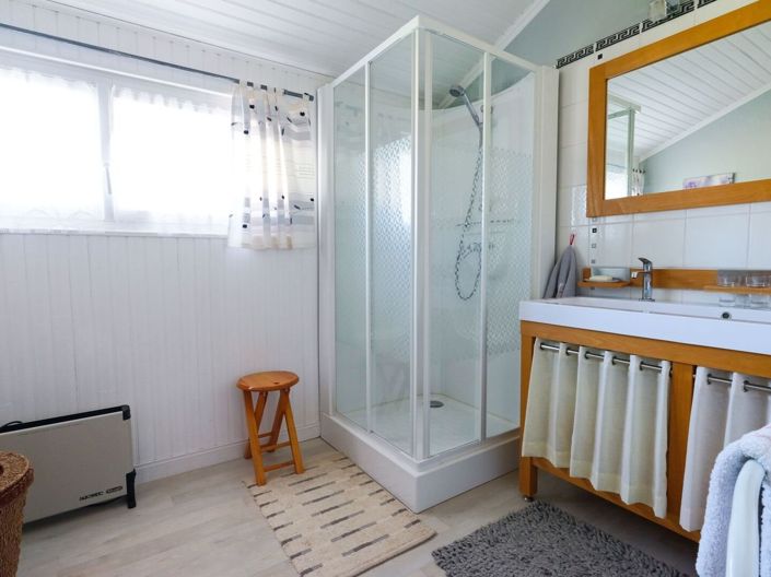 Image No.19-7 Bed House for sale