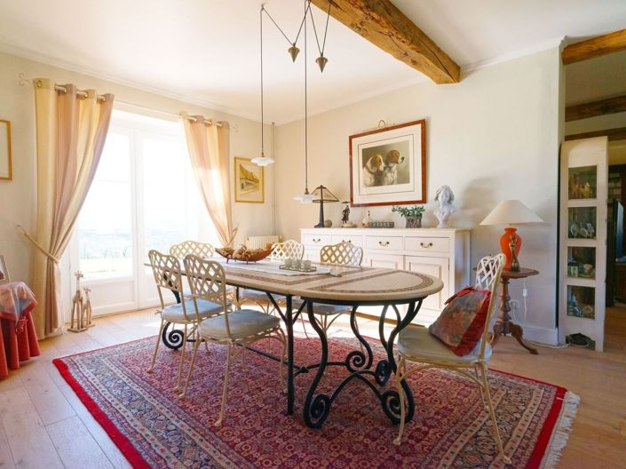 Image No.7-7 Bed House for sale