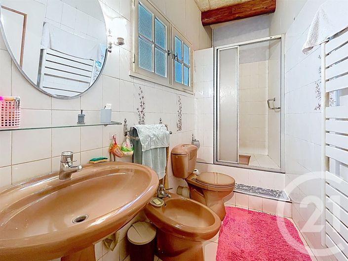 Image No.10-3 Bed House for sale