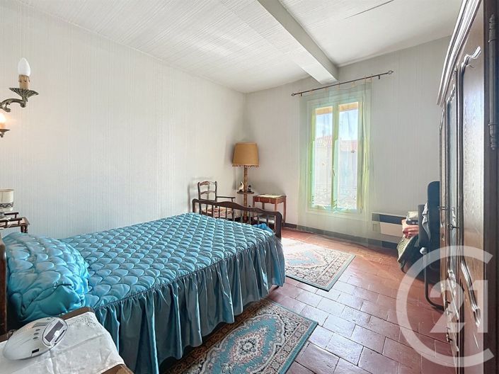 Image No.22-3 Bed House for sale