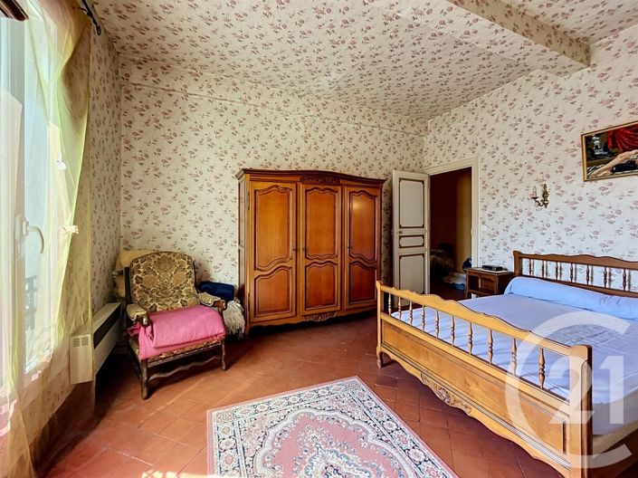 Image No.25-3 Bed House for sale