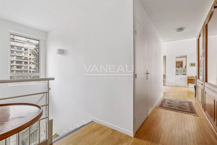Image No.13-4 Bed Apartment for sale
