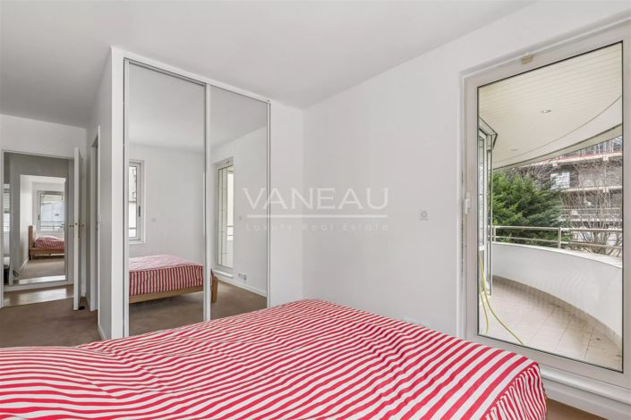 Image No.18-4 Bed Apartment for sale