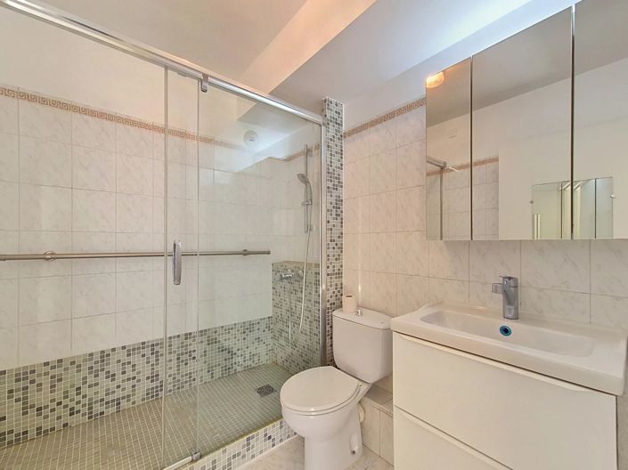 Image No.7-Apartment for sale