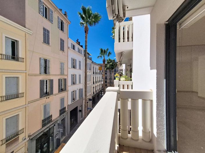 Image No.8-Apartment for sale