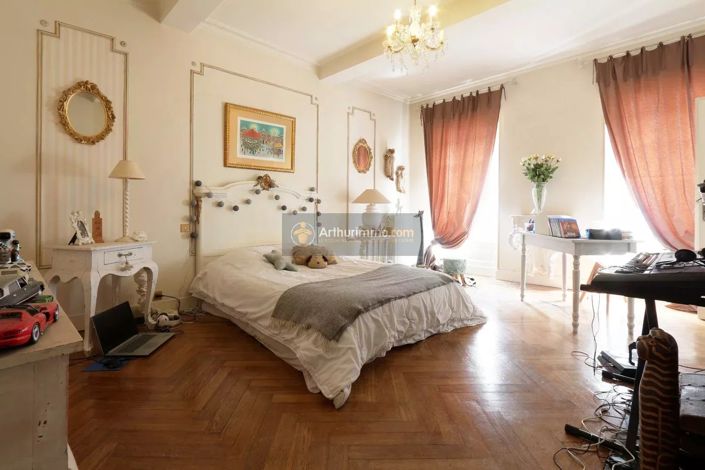Image No.16-5 Bed House for sale