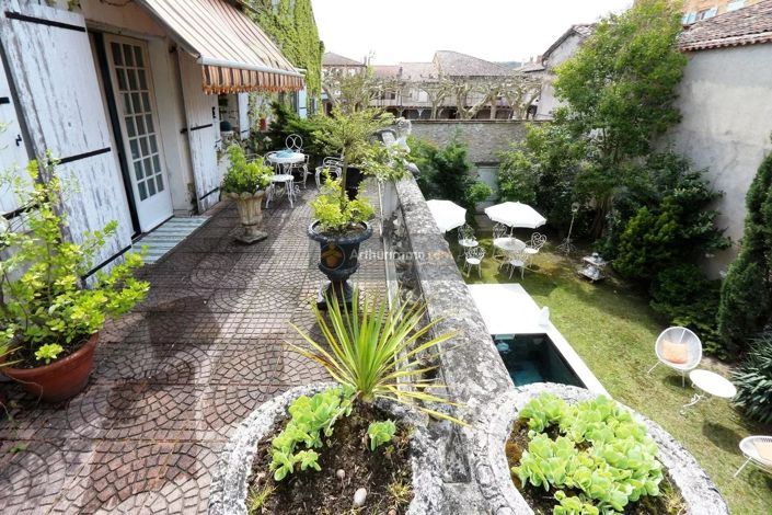 Image No.19-5 Bed House for sale