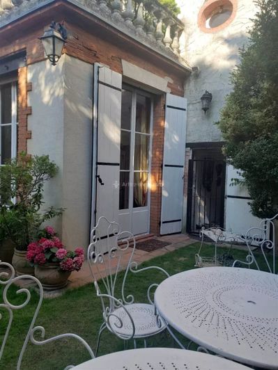 Image No.28-5 Bed House for sale