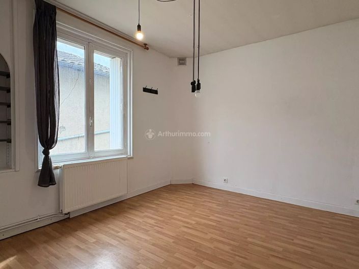 Image No.12-4 Bed House for sale