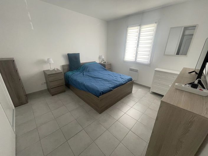Image No.10-2 Bed House for sale