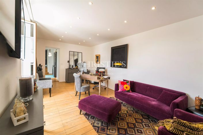 Image No.21-4 Bed House for sale