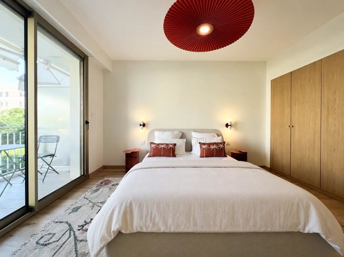 Image No.10-1 Bed Apartment for sale