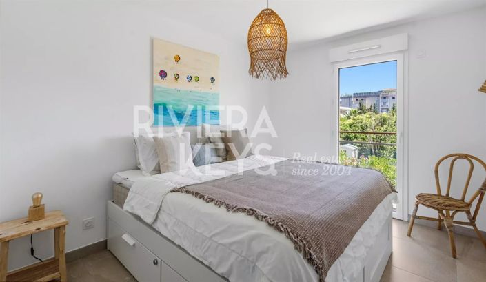 Image No.21-2 Bed Apartment for sale