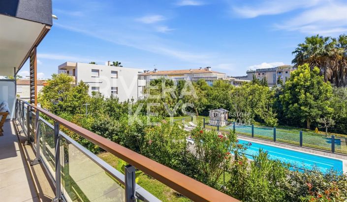 Image No.8-2 Bed Apartment for sale