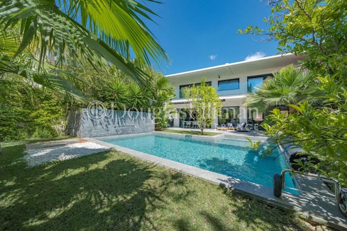 Image No.3-5 Bed House for sale
