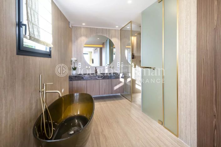 Image No.13-4 Bed House for sale