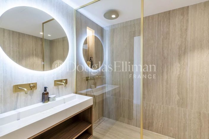Image No.15-4 Bed House for sale