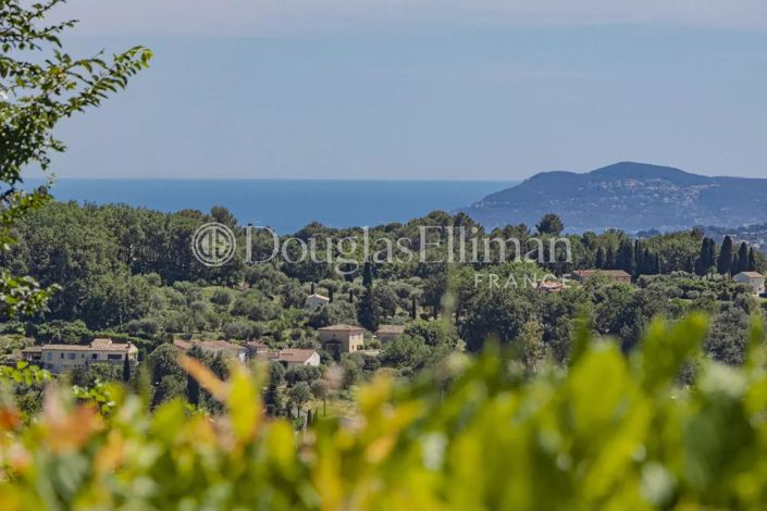 Image No.4-4 Bed House for sale