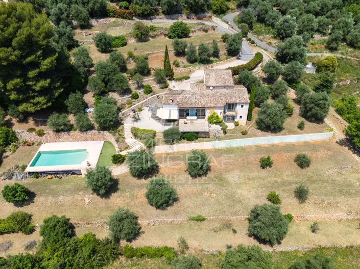 Image No.2-4 Bed House for sale