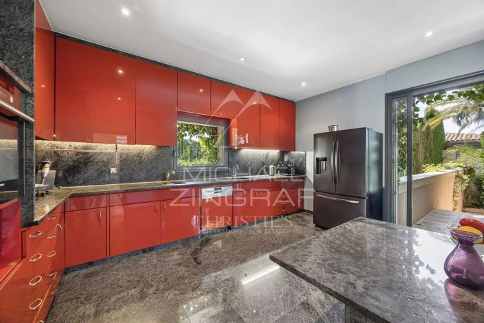 Image No.13-5 Bed House for sale