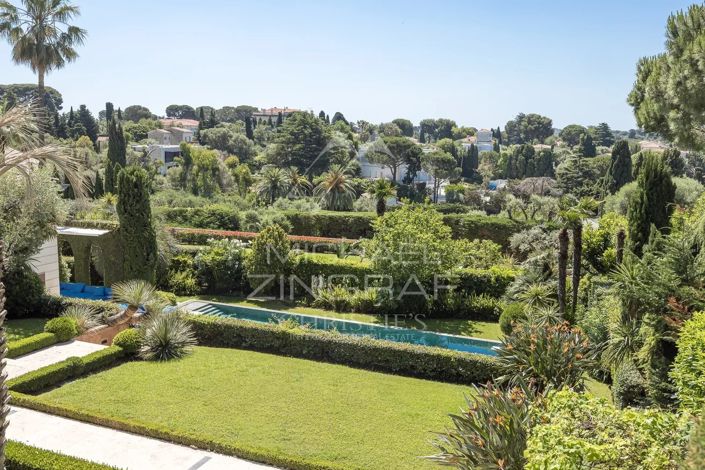 Image No.18-5 Bed House for sale