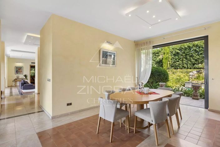 Image No.28-5 Bed House for sale