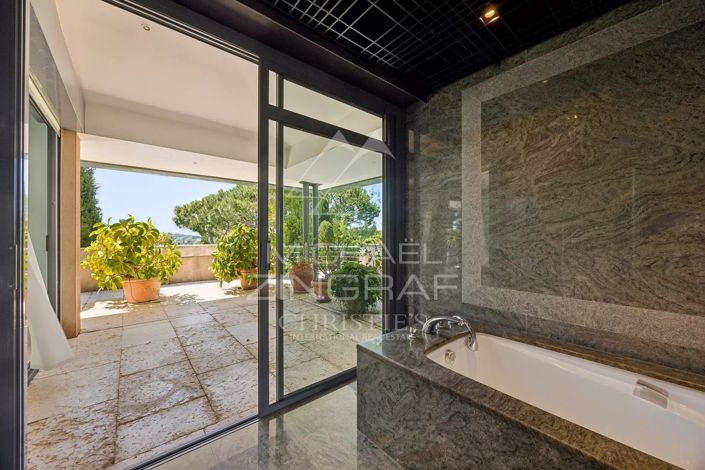 Image No.29-5 Bed House for sale