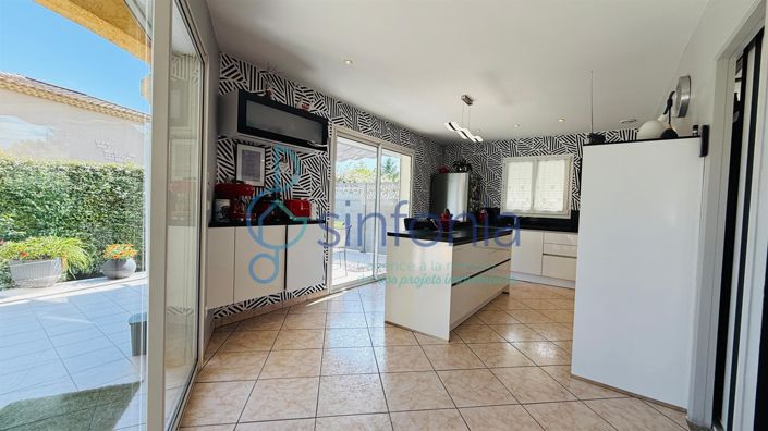 Image No.12-3 Bed House for sale