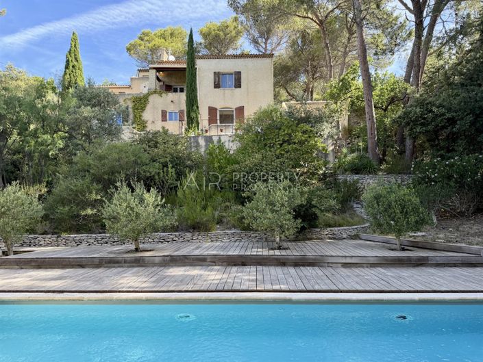 Image No.2-5 Bed House for sale