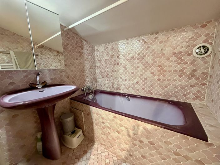 Image No.23-5 Bed House for sale