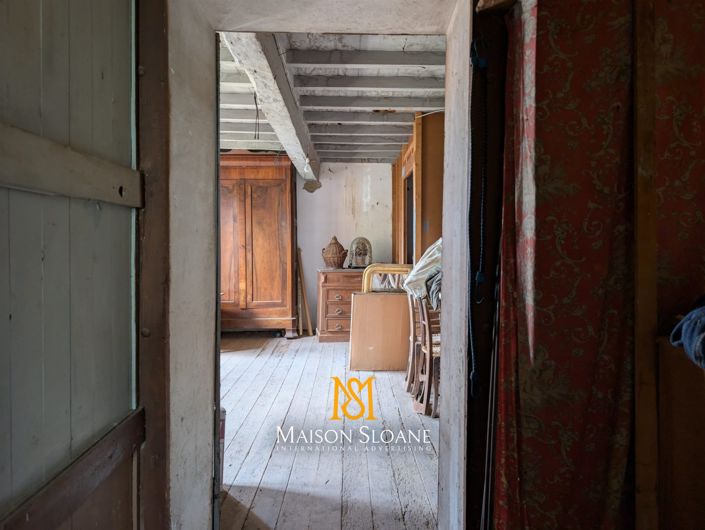 Image No.24-5 Bed House for sale