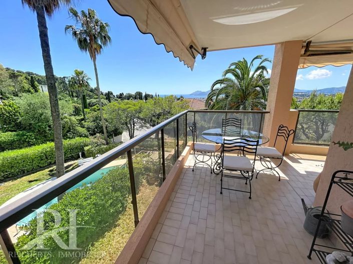 Image No.20-2 Bed Apartment for sale