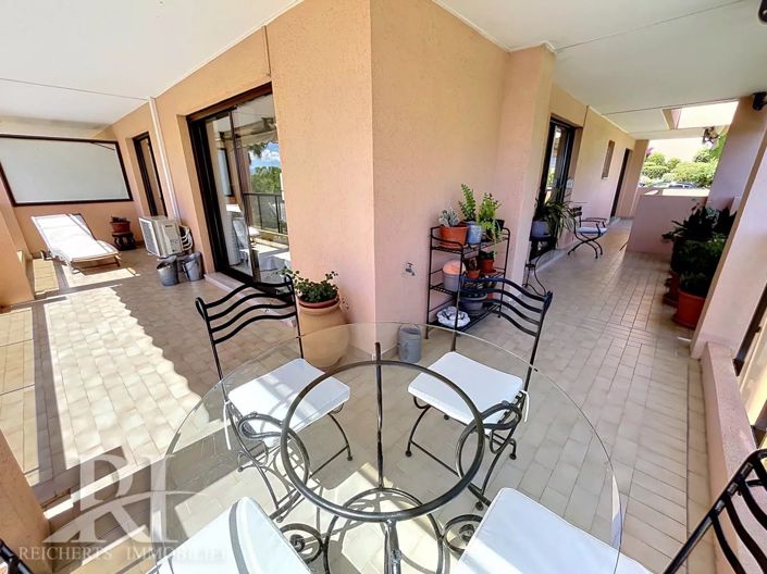 Image No.22-2 Bed Apartment for sale