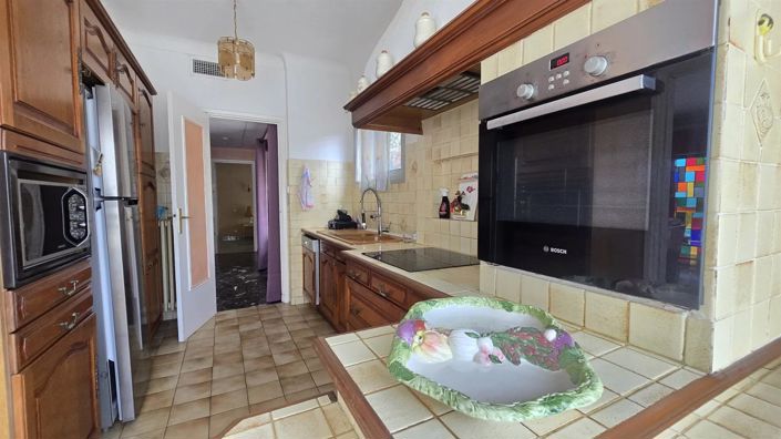 Image No.9-3 Bed House for sale