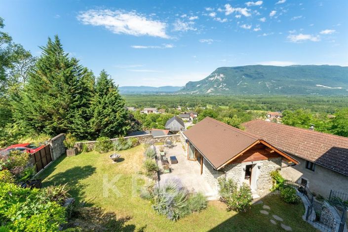 Image No.2-Propriété de 3 chambres à vendre à Ruffieux
