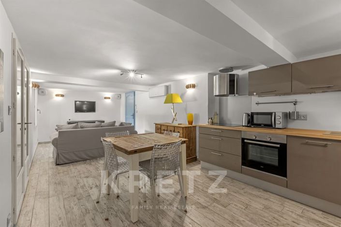 Image No.15-4 Bed House for sale