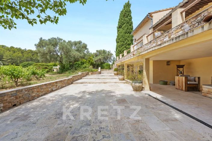 Image No.16-4 Bed House for sale