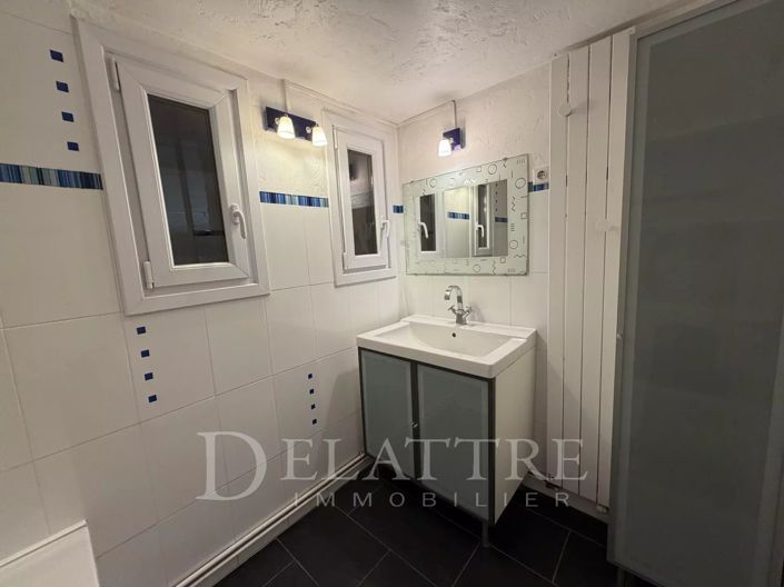 Image No.14-6 Bed House for sale