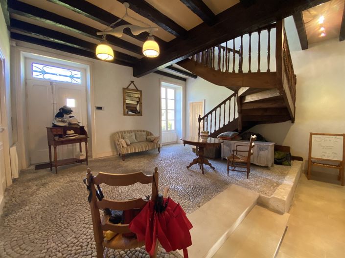 Image No.3-5 Bed House for sale