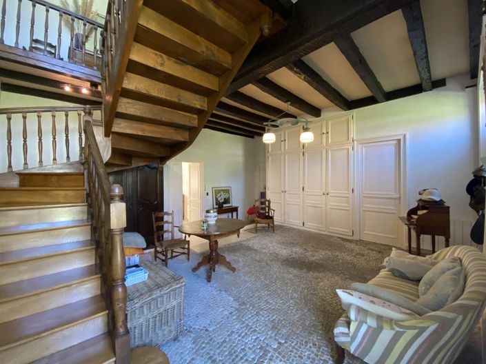 Image No.4-5 Bed House for sale