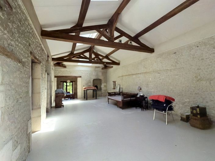 Image No.21-4 Bed House for sale