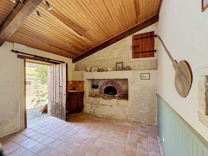 Image No.15-4 Bed House for sale